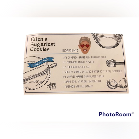 Ellen Degeneres Holiday Cookie Cutter Set, Bag and Recipe Card - Picture 4 of 5